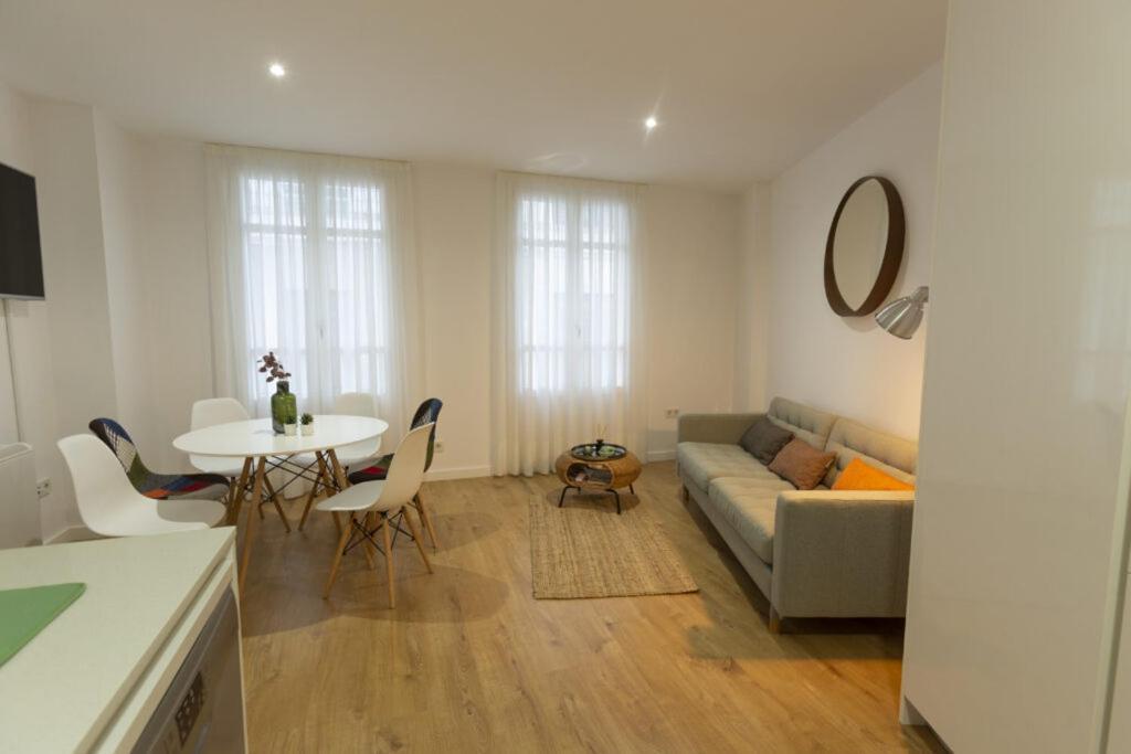 Apartamento Confot / Sbhome Нойя Екстер'єр фото